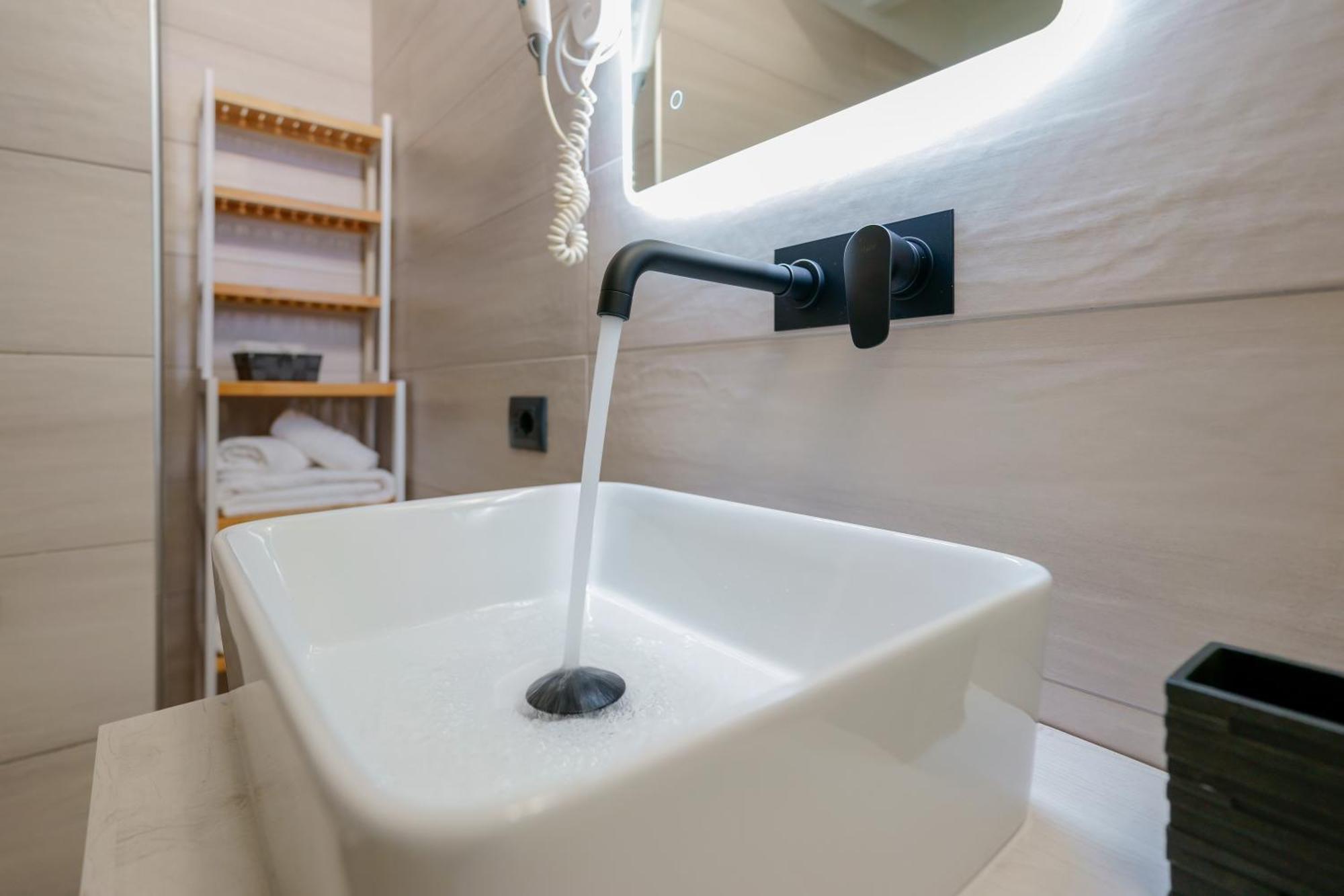 Unplug Bed & Breakfast Quartu Sant'Elena Exterior photo